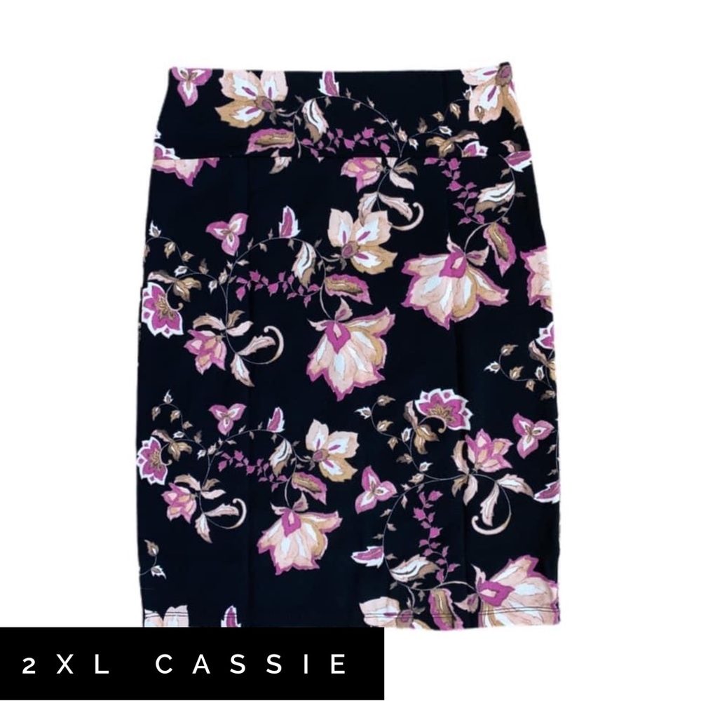 NWT - LuLaRoe - Cassie Skirt - 2XL